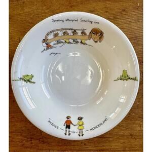 Tuscan Fine English Bone China 6 3/4” Bowl “Kiddies In Wonderland” England 1930s